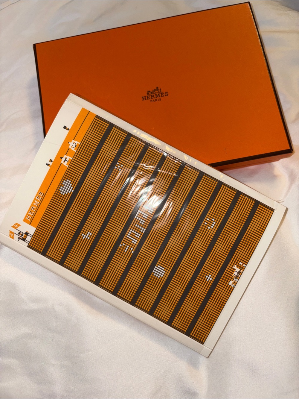 HERMES NWT Notebook “Maison Ginza” from Tokyo, Limited Edition MINT CONDITION - Picture 2 of 14